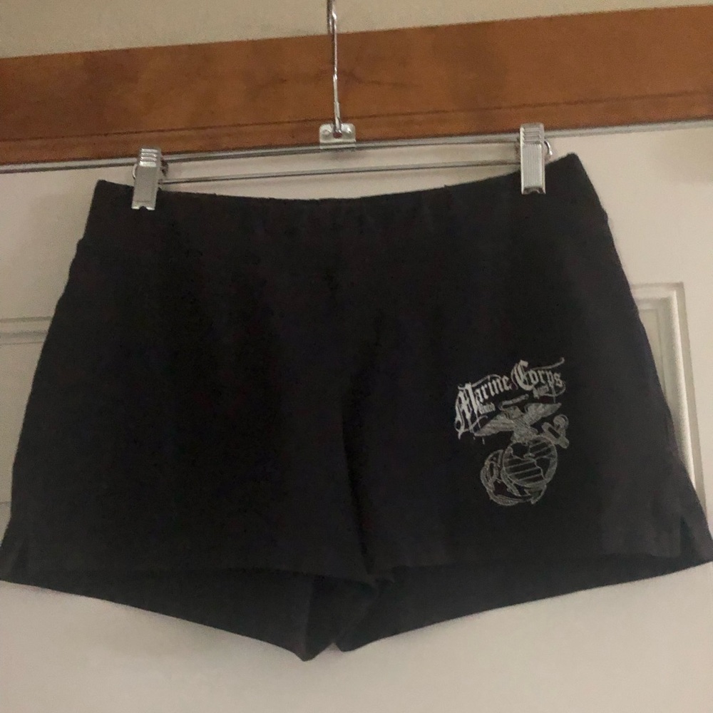 Marine Corps Women's Black Shorts, Medium